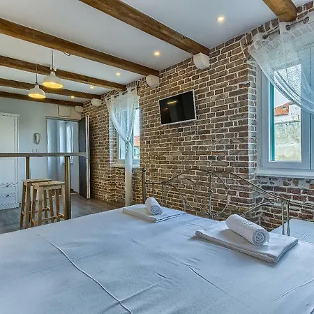 Charming Apartment Split